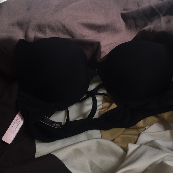 Victoria’s Secret bra - Picture 1 of 3